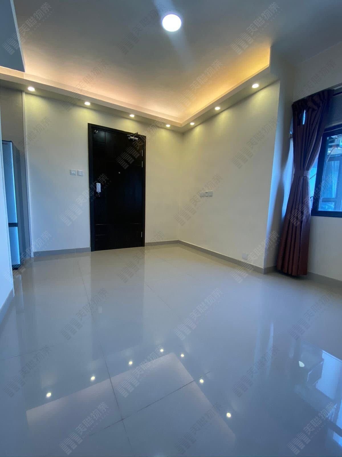 Gou Lok Faa Yuen Tower 1, Middle floor, Flat B photo 1
