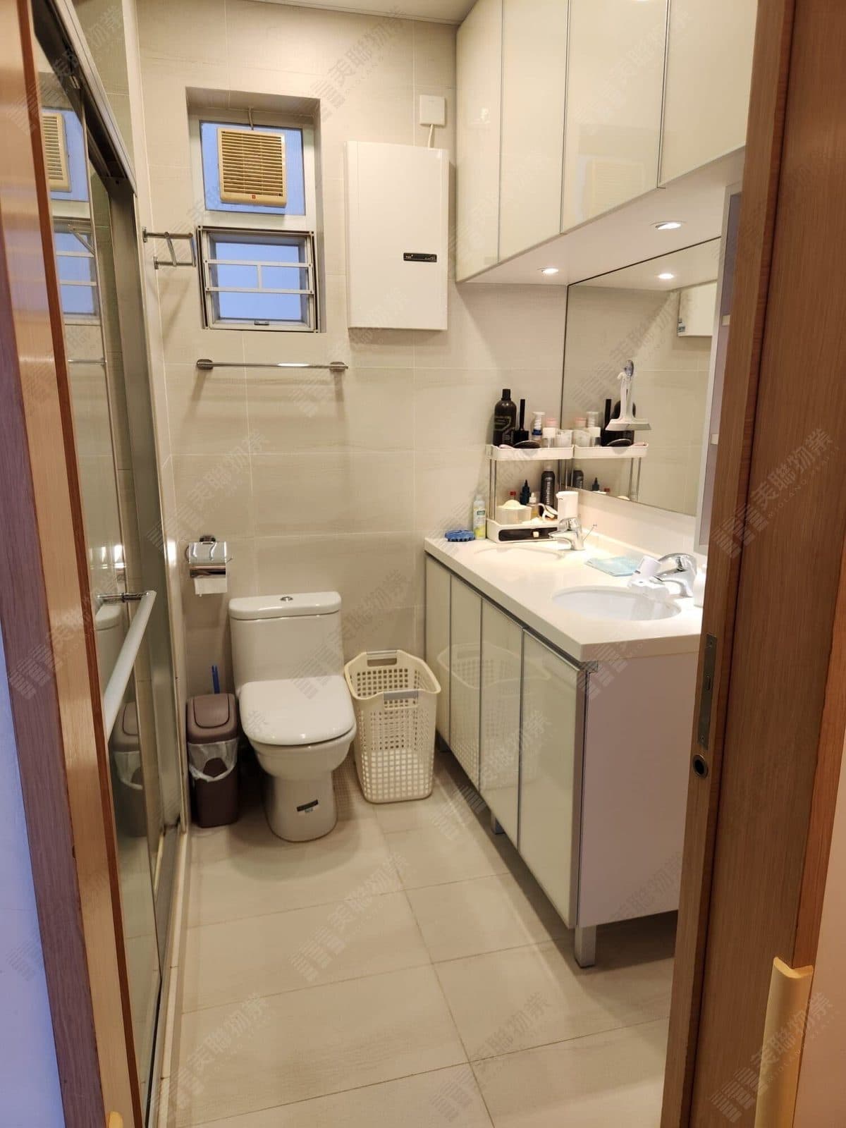 Nin Fung Yuen 1棟, 低層, B号室 写真 1