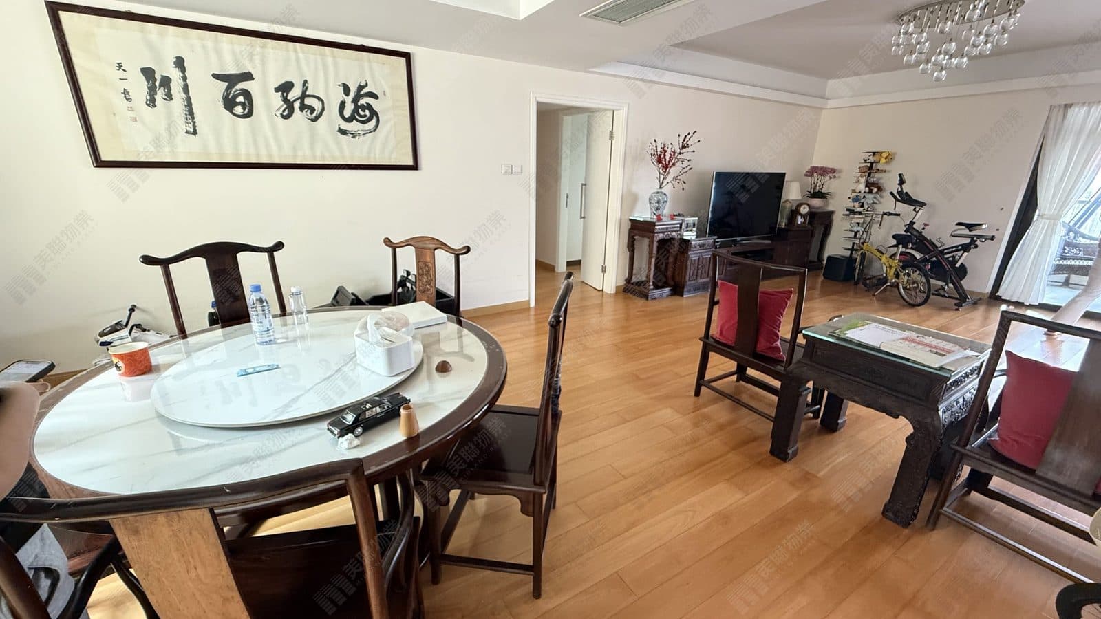 Bik Yuen Daai Ha 中層, A号室 写真 1