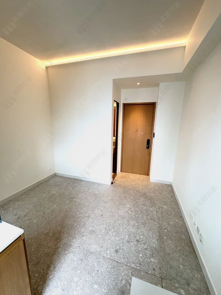 The Holborn Block B, High floor, Flat B9 photo 1