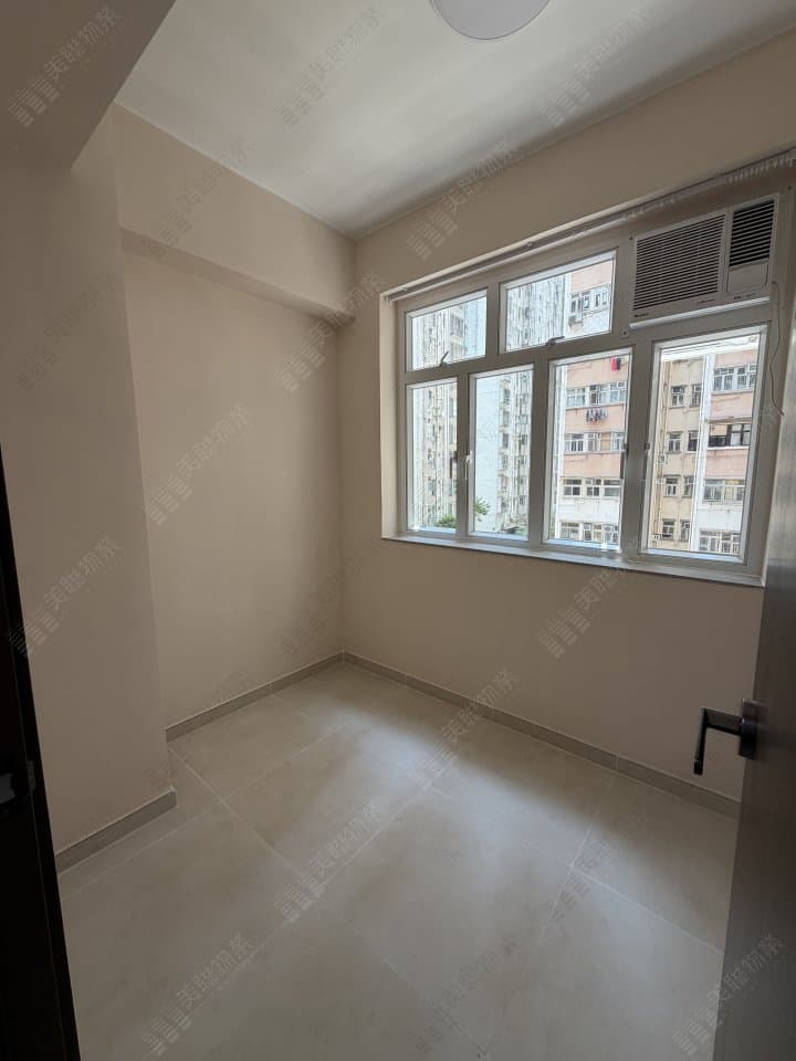 Yip Cheung Daai Ha Low floor, Flat 10 photo 1