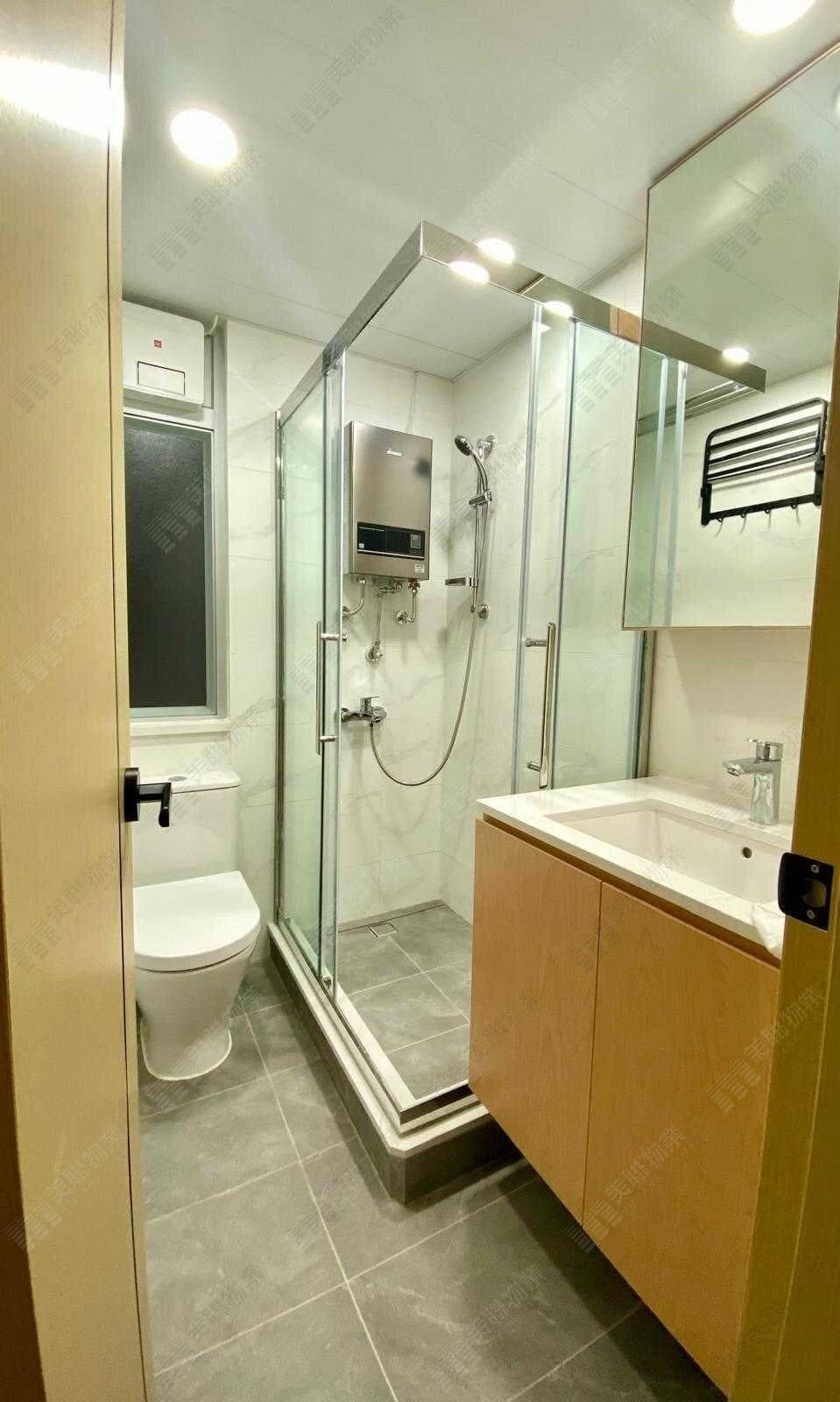 San Gwong Chung Sam Tower 2, Middle floor, Flat D photo 1
