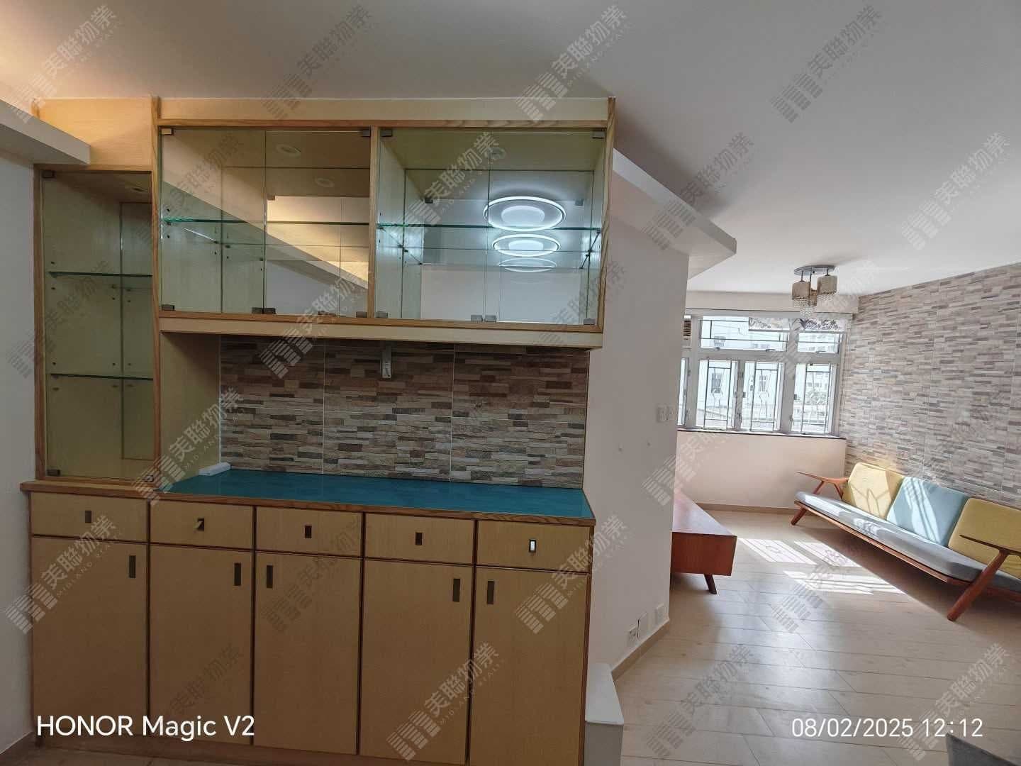 Tak Fuk Faa Yuen Block N, Low floor, Flat 8 photo 1