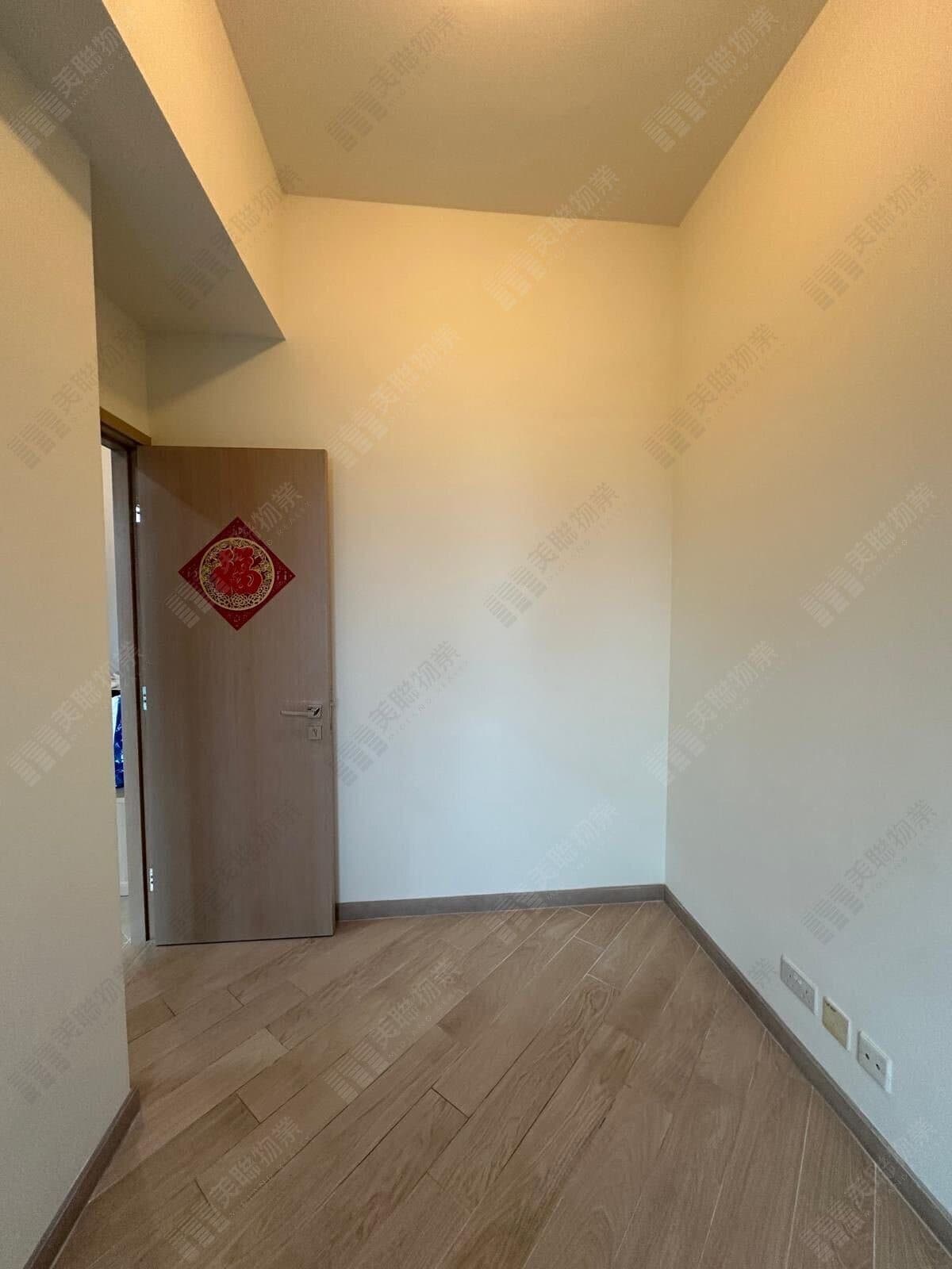 Jing Ban Sing Jyu Middle floor, Flat F photo 1