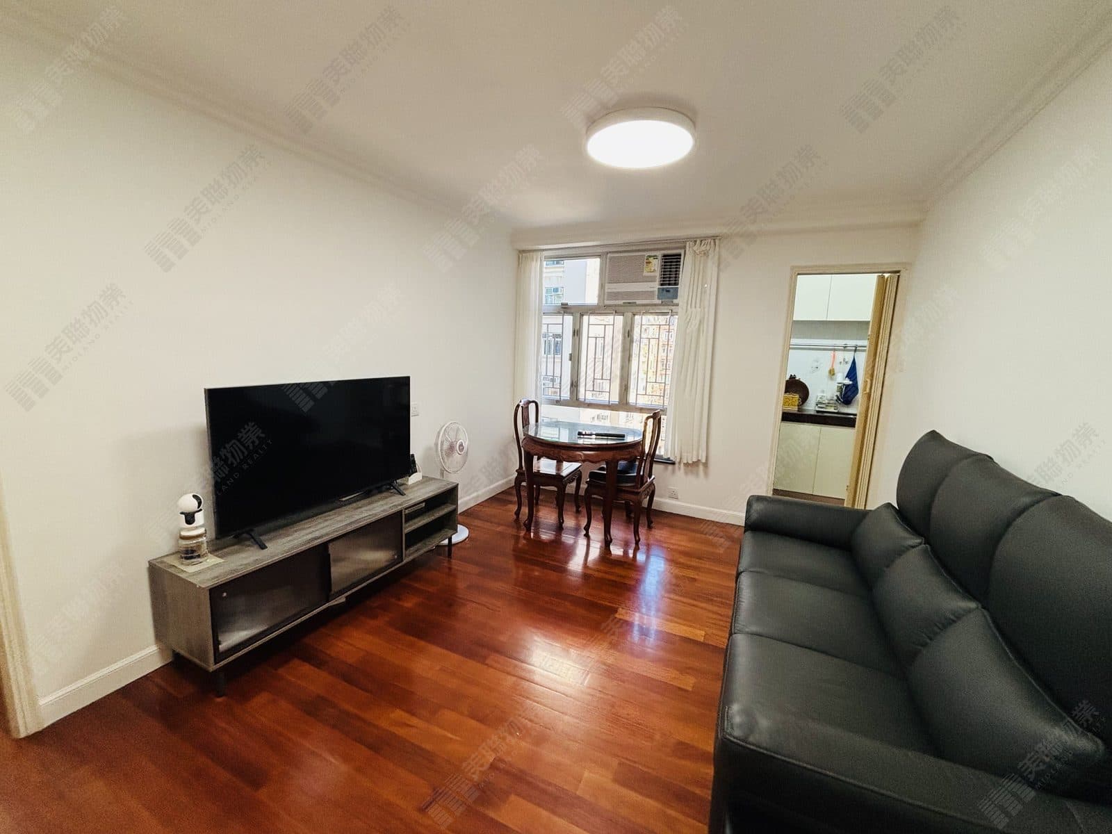 Mei Fu San Tsuen Laan Sau Street No. 010, Middle floor, Flat C photo 1