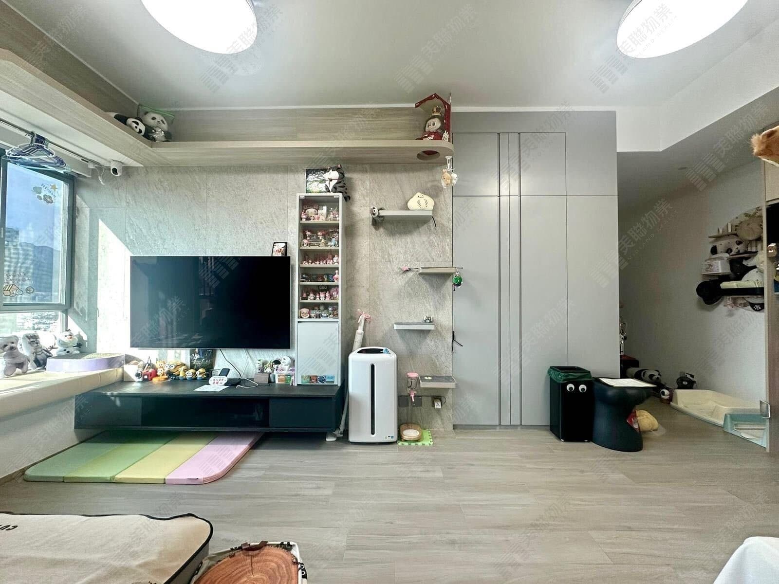 Bit Syu Wa Hin Middle floor, Flat A photo 1