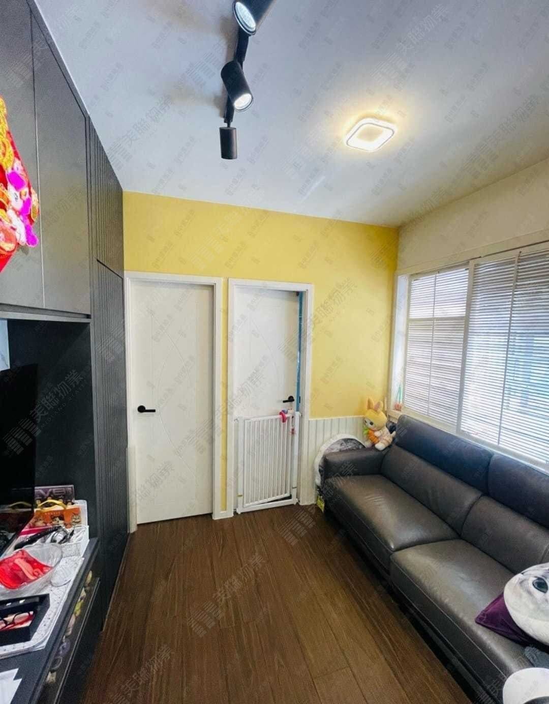 San Gwong Chung Sam Tower 1, Middle floor, Flat C photo 1