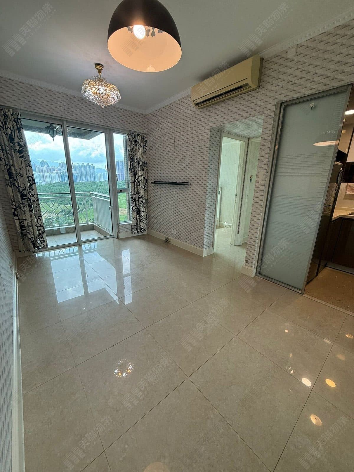 Yat Cheut Hong Shing Tower 5 R, Low floor, Flat B photo 1
