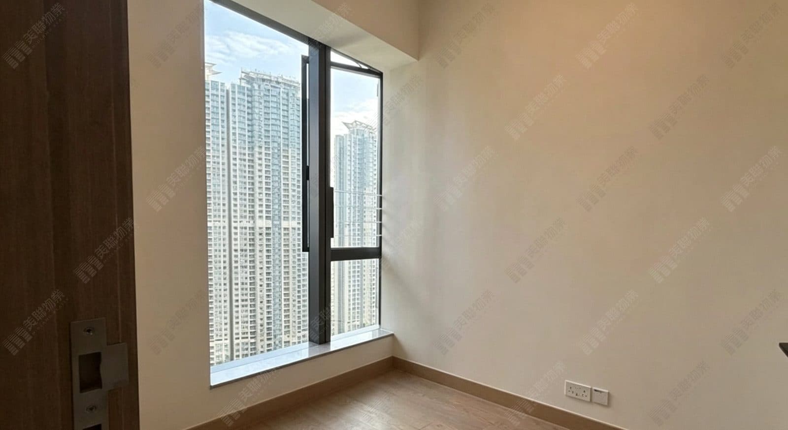 Yat Cheut Hong Shing Tower 3A, Middle floor, Flat F photo 1