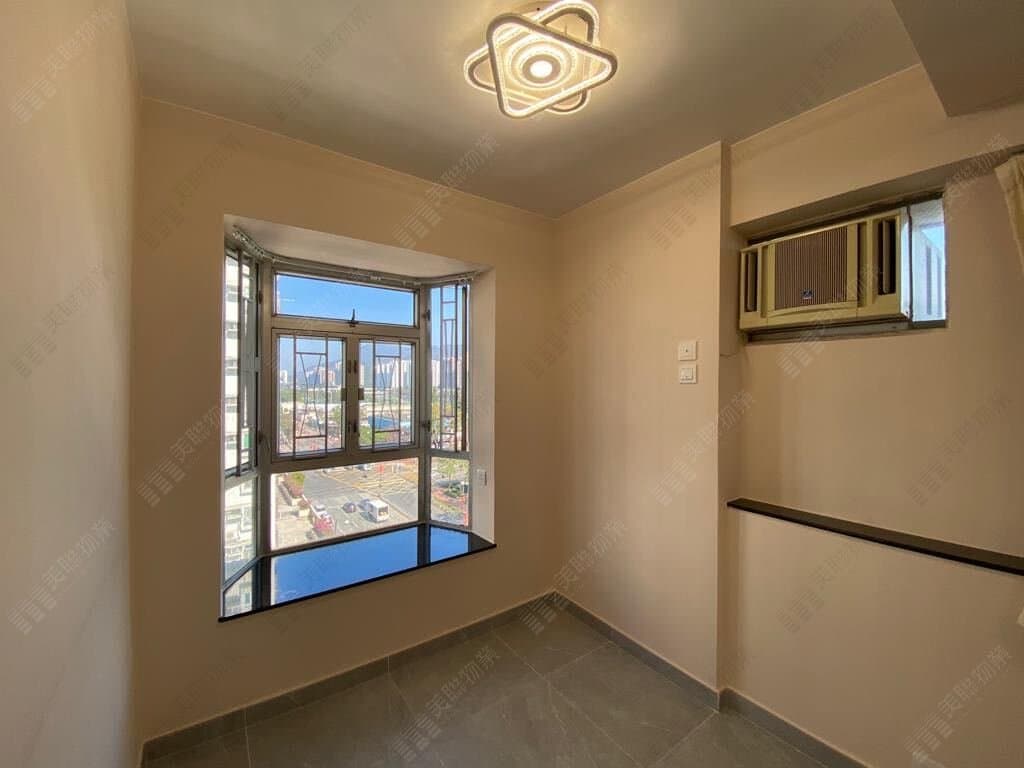 Sha Tin Chung Sam Block A -(Tung Ning Daai Ha), Middle floor, Flat E photo 1