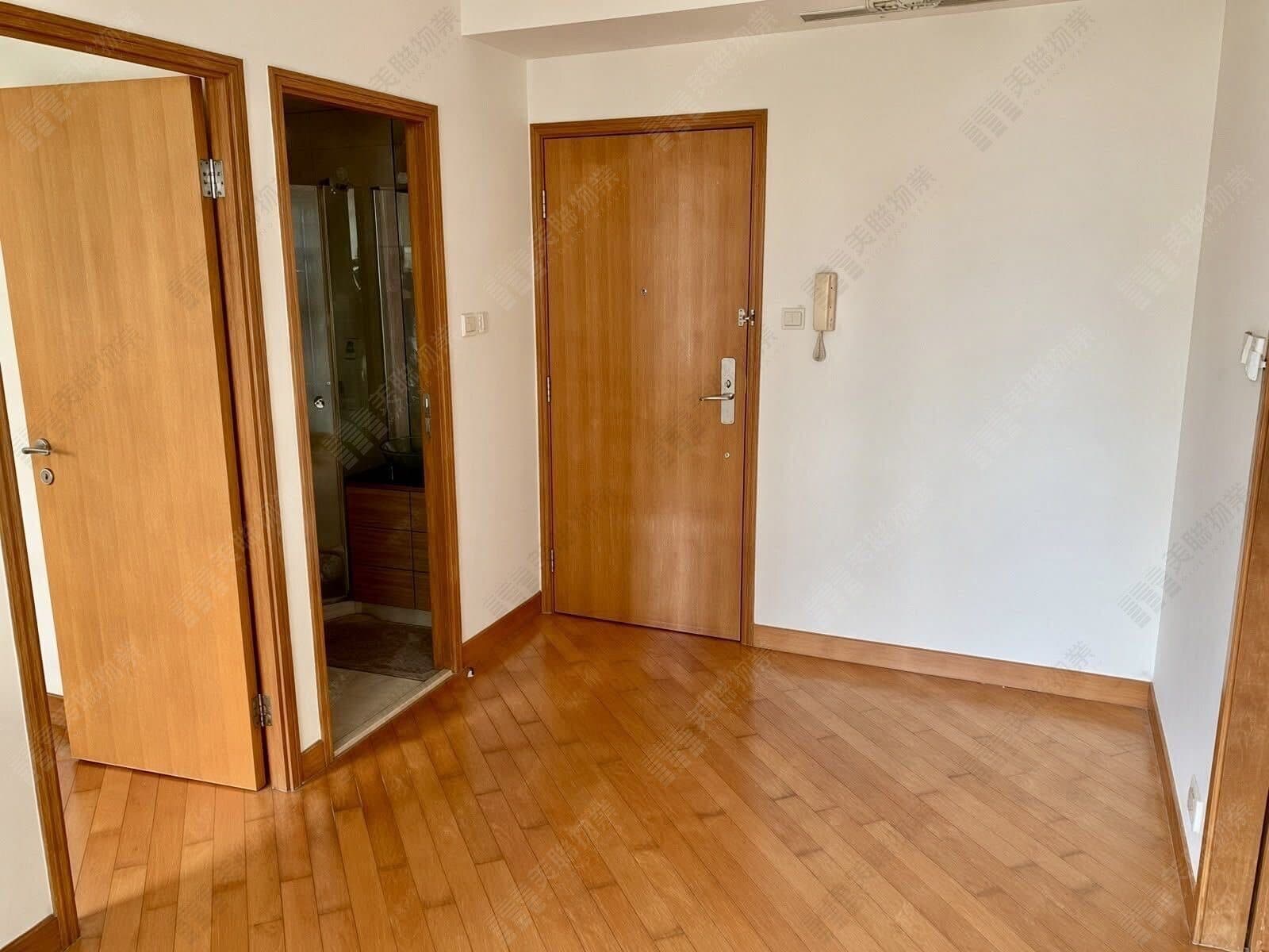 Lok Jau Keoi Middle floor, Flat 18 photo 1