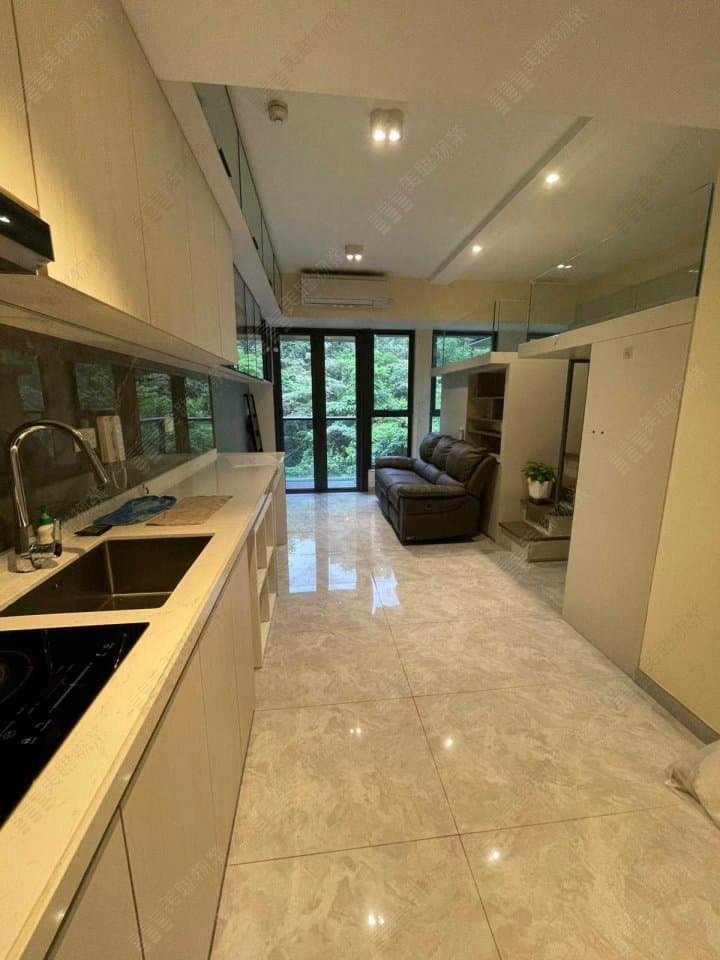 Wui U854E 1Yik, Low floor, Flat D01 photo 1