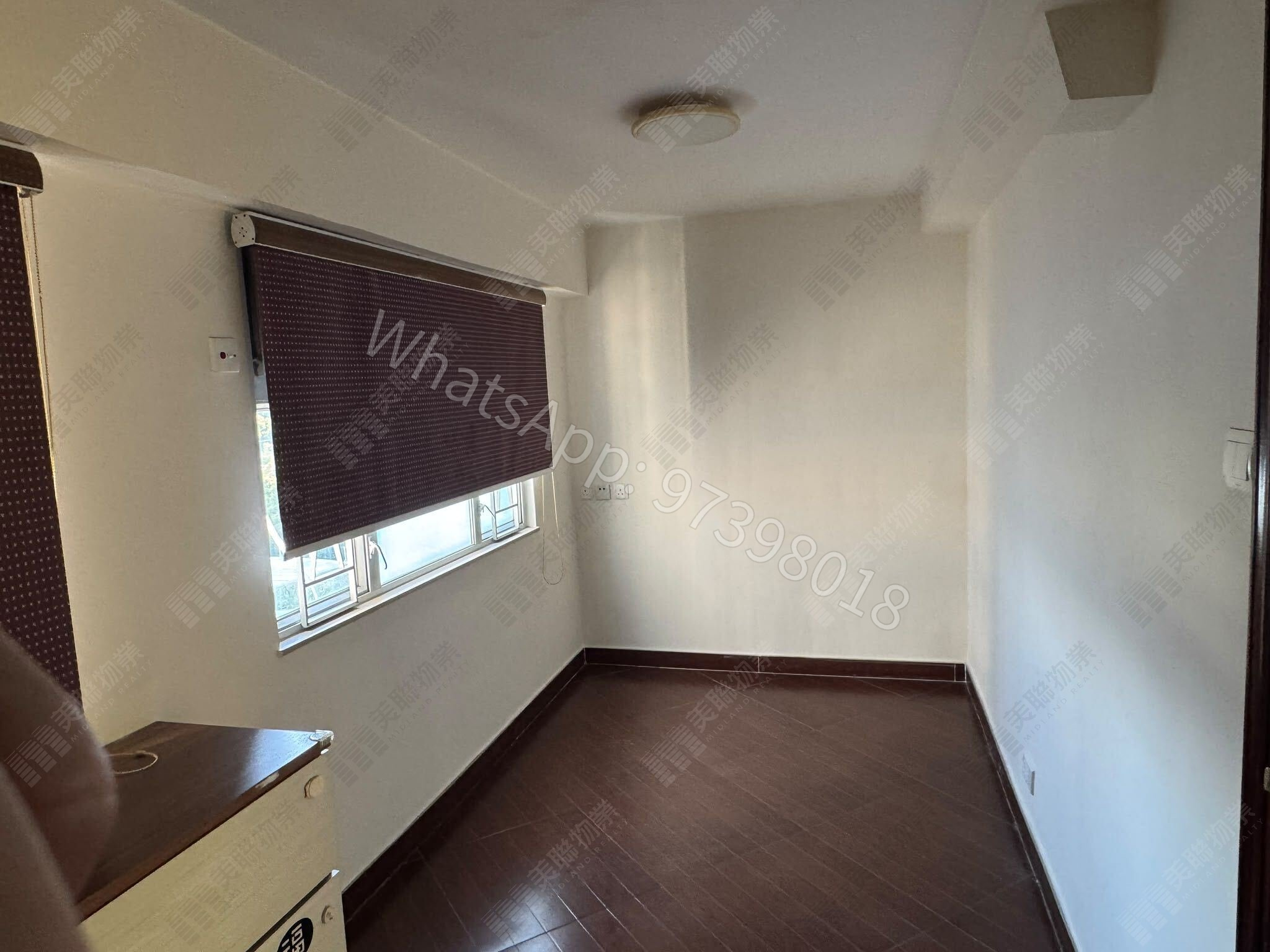 置樂花園浴室，企缸與洗手盆